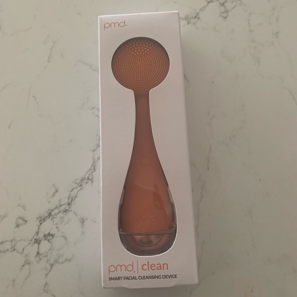 PMD Facial Cleansing Device NWT